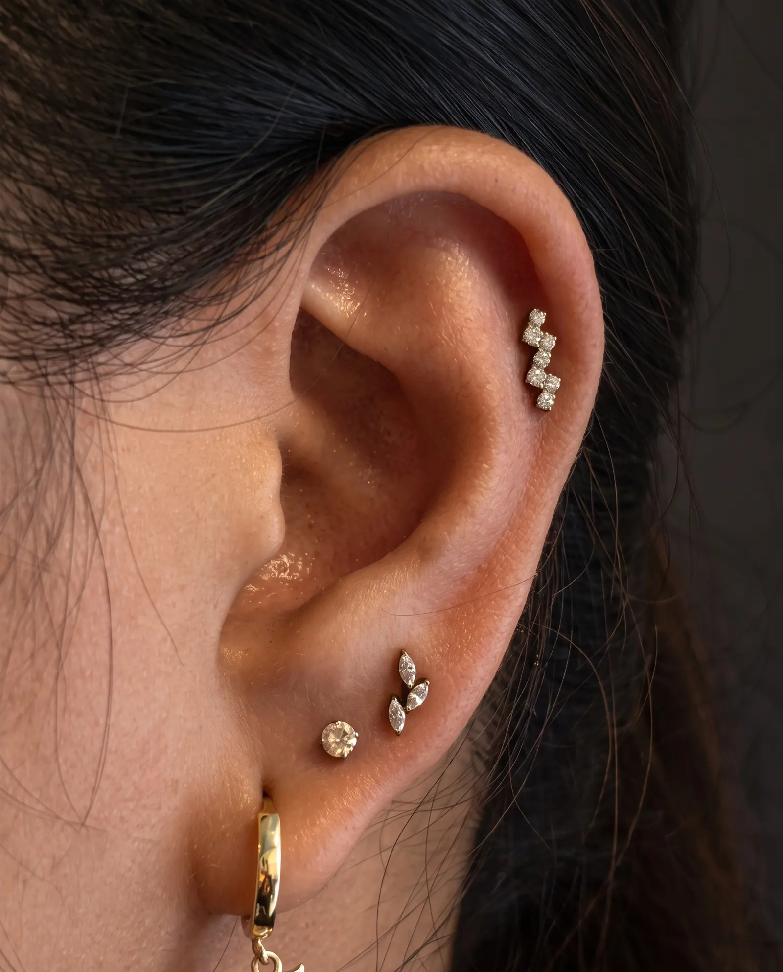 Ear styling stüdyo çalışması 3, kişiye özel kulak kompozisyonu