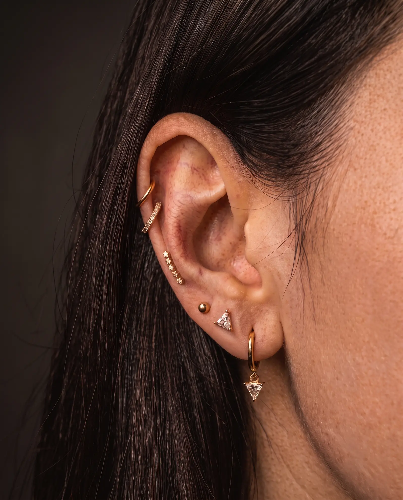 Ear styling stüdyo çalışması 6, kişiye özel kulak kompozisyonu