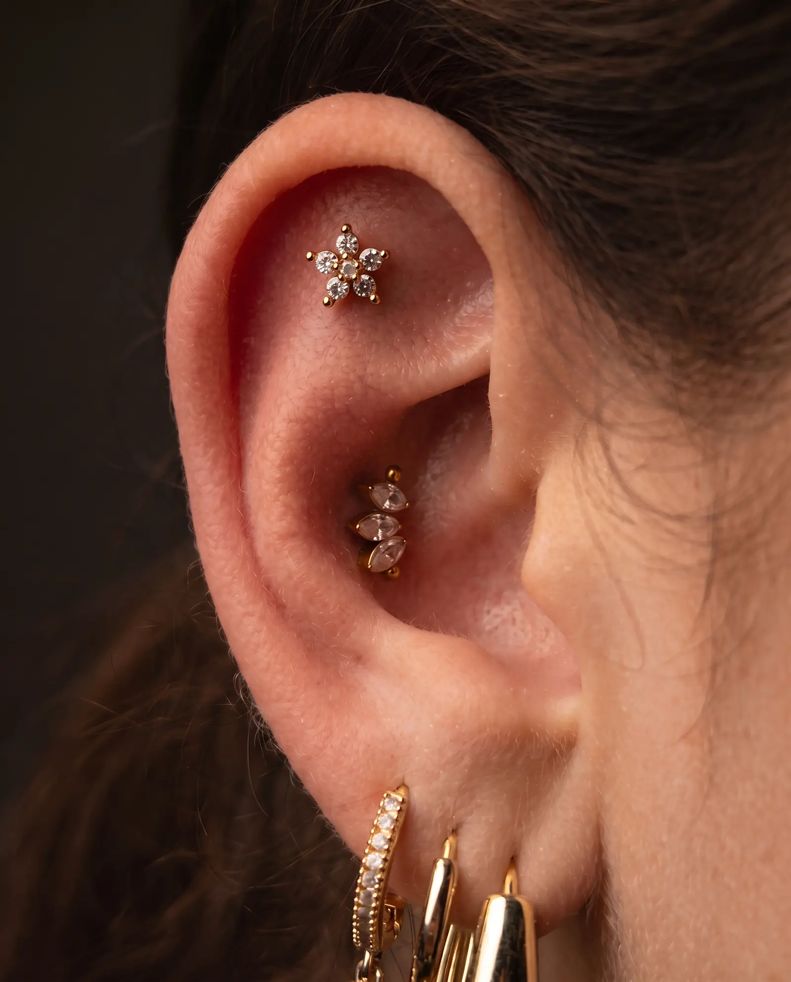 Ear styling stüdyo çalışması 7, kişiye özel kulak kompozisyonu
