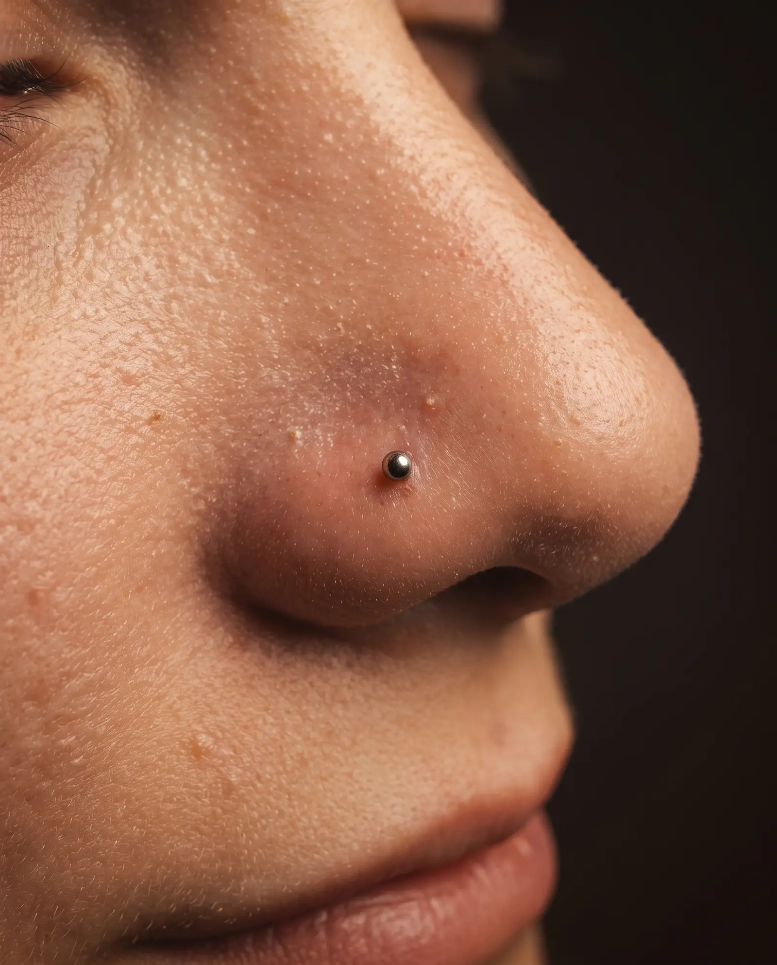 Nostril piercing stüdyo çalışması 2, burun kanadı